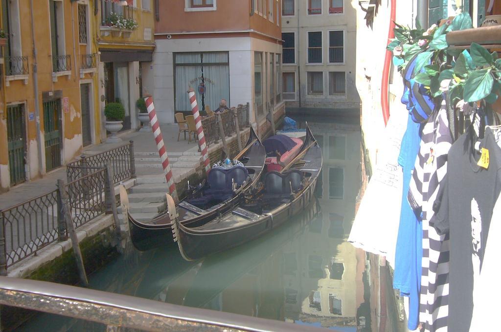 Casa Torretta Apartment Venesia Bagian luar foto